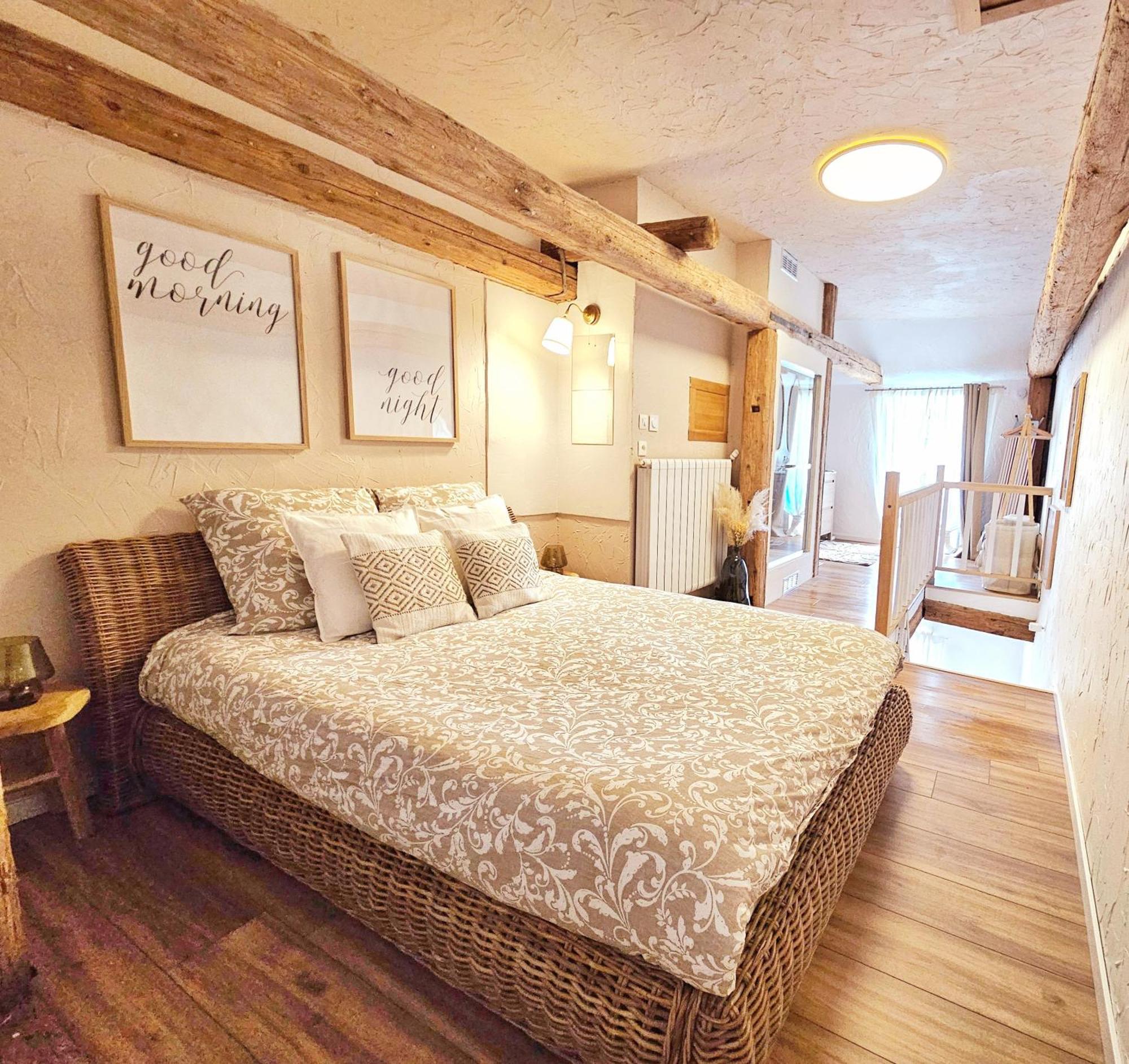 Holiday home L'atypique Des Remparts